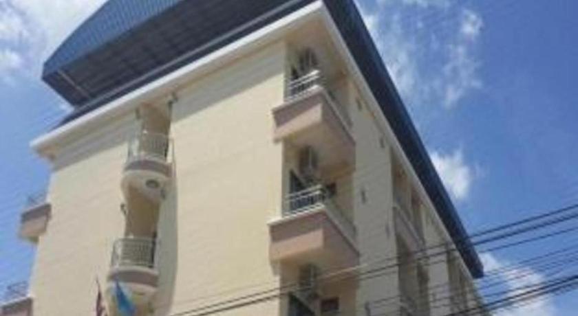 Ritzy House Hotel Chumphon Esterno foto